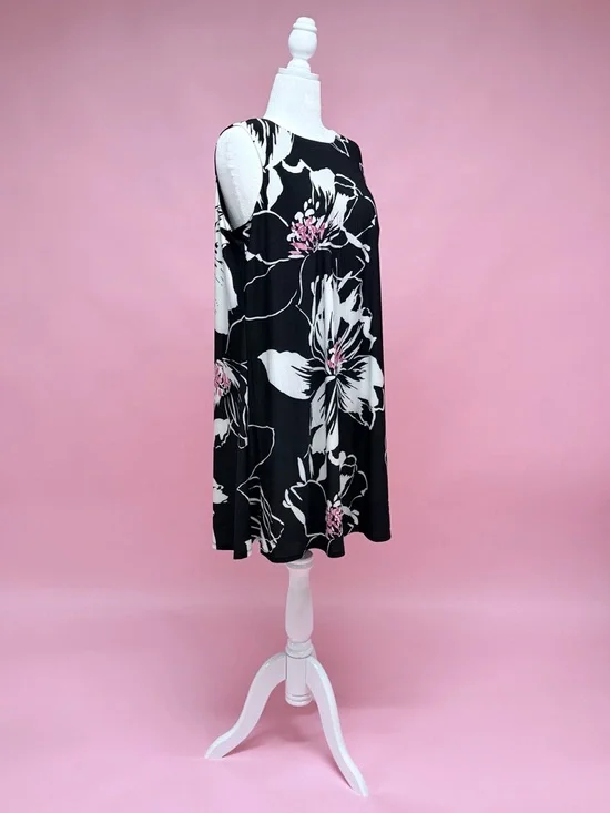 Anne Klein Sleeveless Black Floral Swing Dress with Pink Accents - Picture 7 of 8